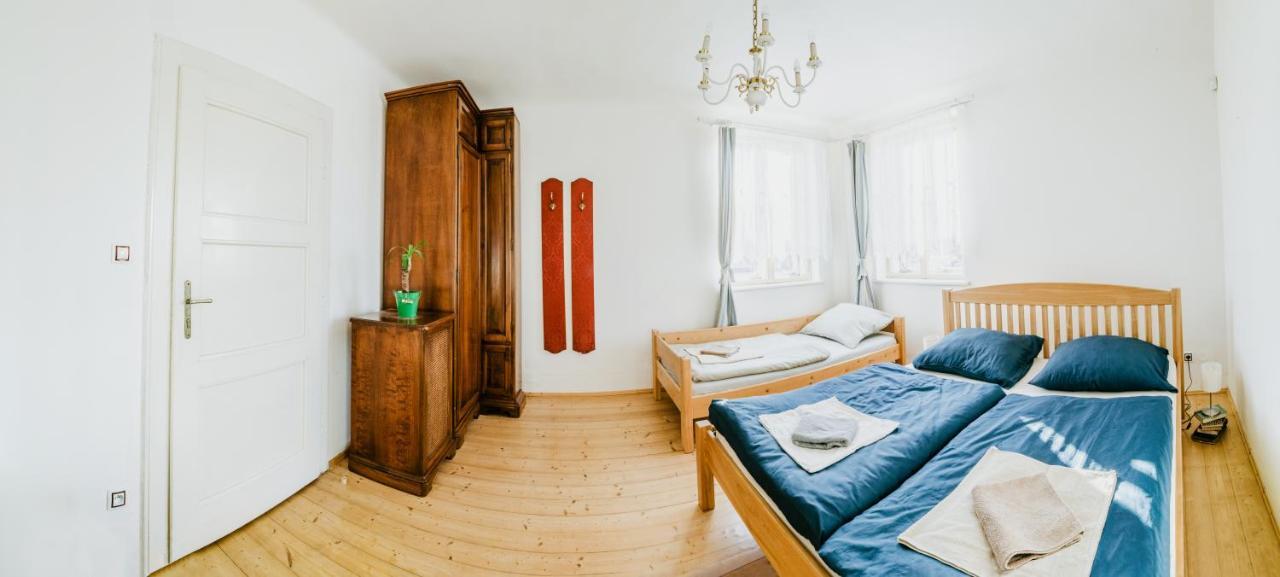 U nás ve vile Hostal Cejc Exterior foto