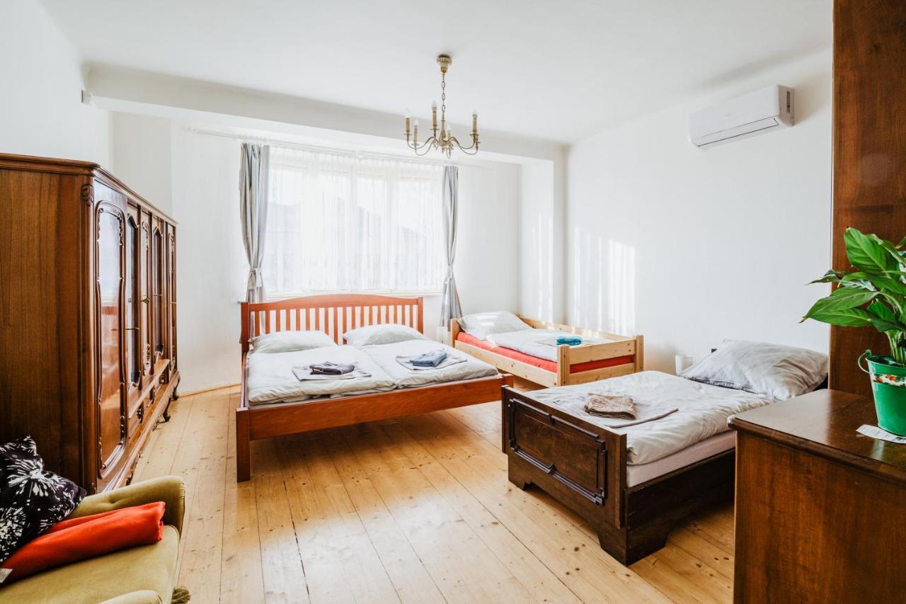 U nás ve vile Hostal Cejc Exterior foto