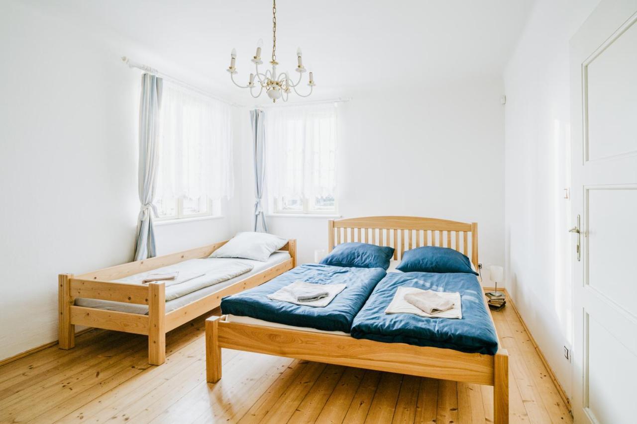 U nás ve vile Hostal Cejc Exterior foto