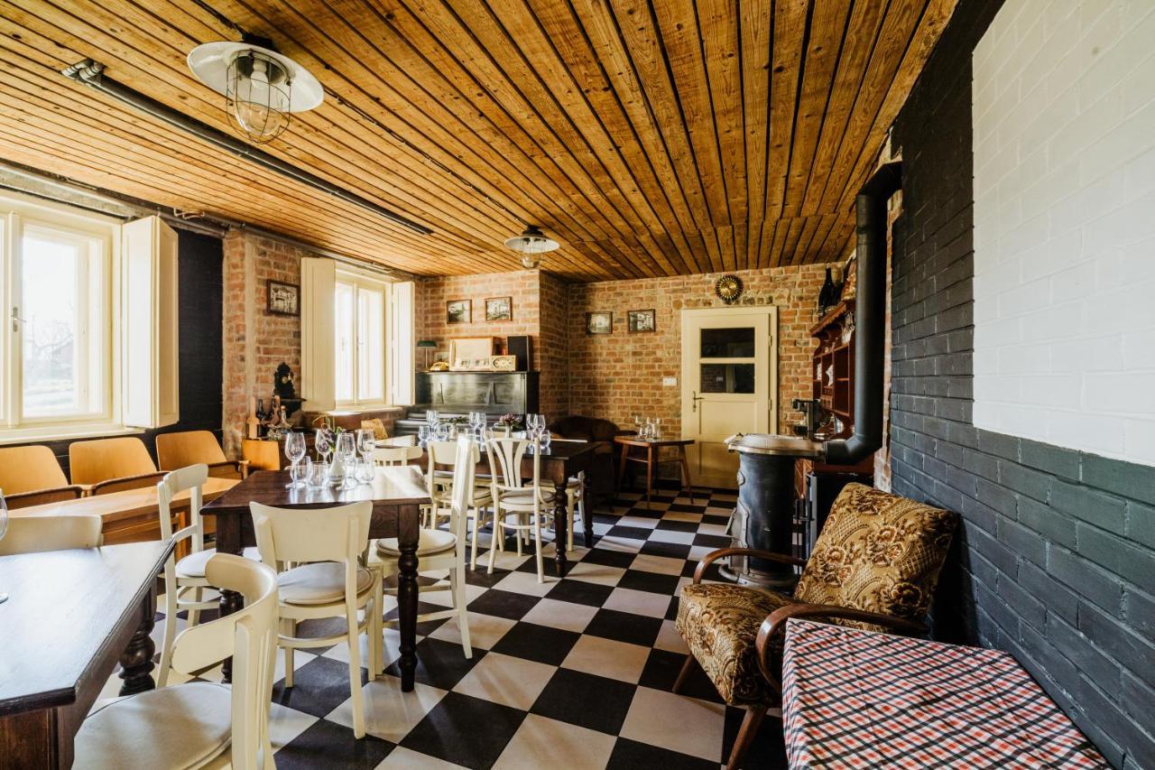 U nás ve vile Hostal Cejc Exterior foto