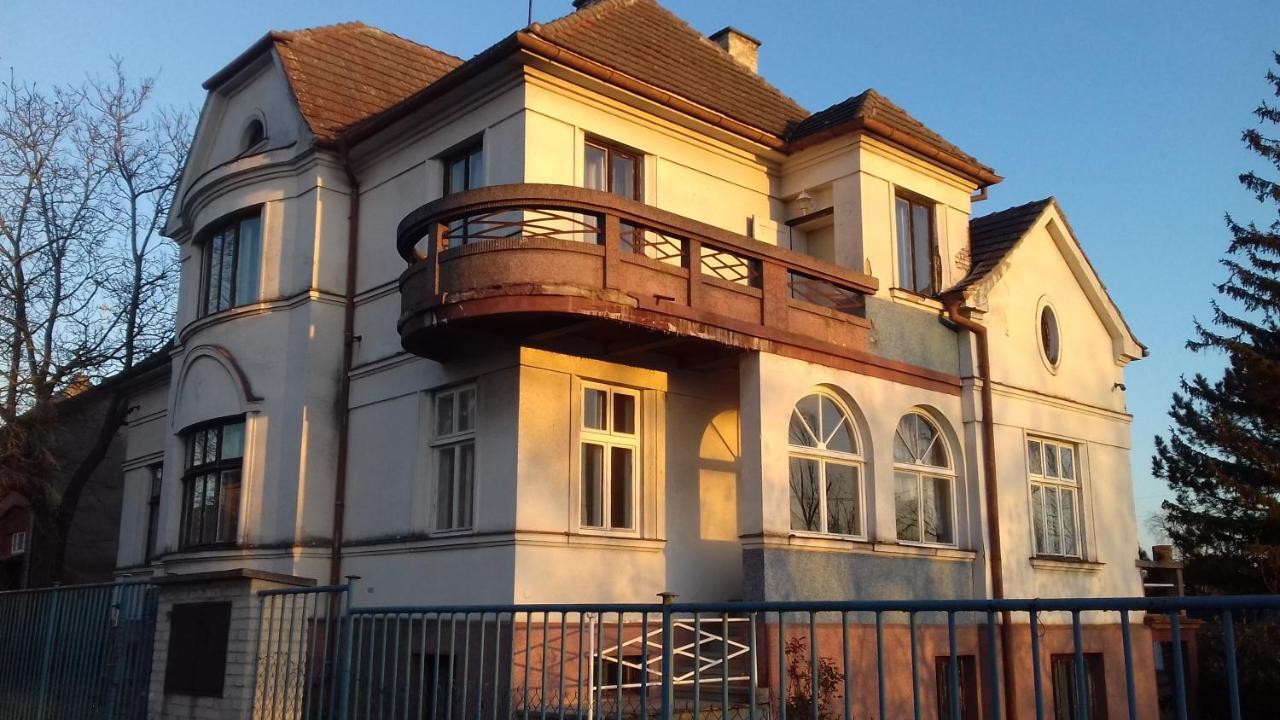U nás ve vile Hostal Cejc Exterior foto